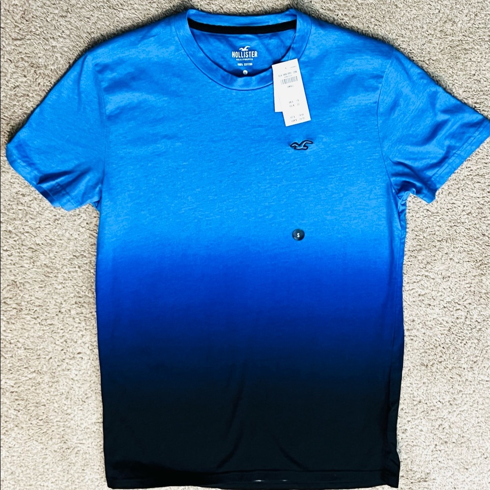 Hollister T-Shirt size Small